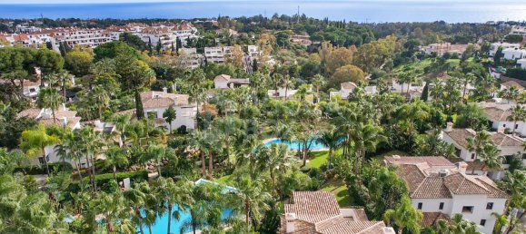 6 bedrooms Villa in Marbella, Spain No. 98931 41