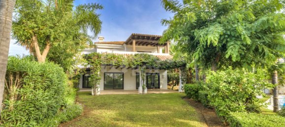 6 bedrooms Villa in Marbella, Spain No. 98931 37