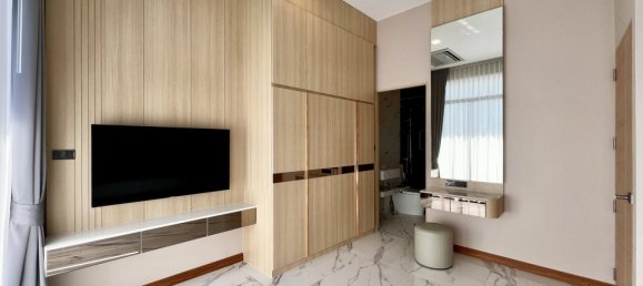 4 bedrooms Bungalow in Pattaya, Thailand No. 20140 24