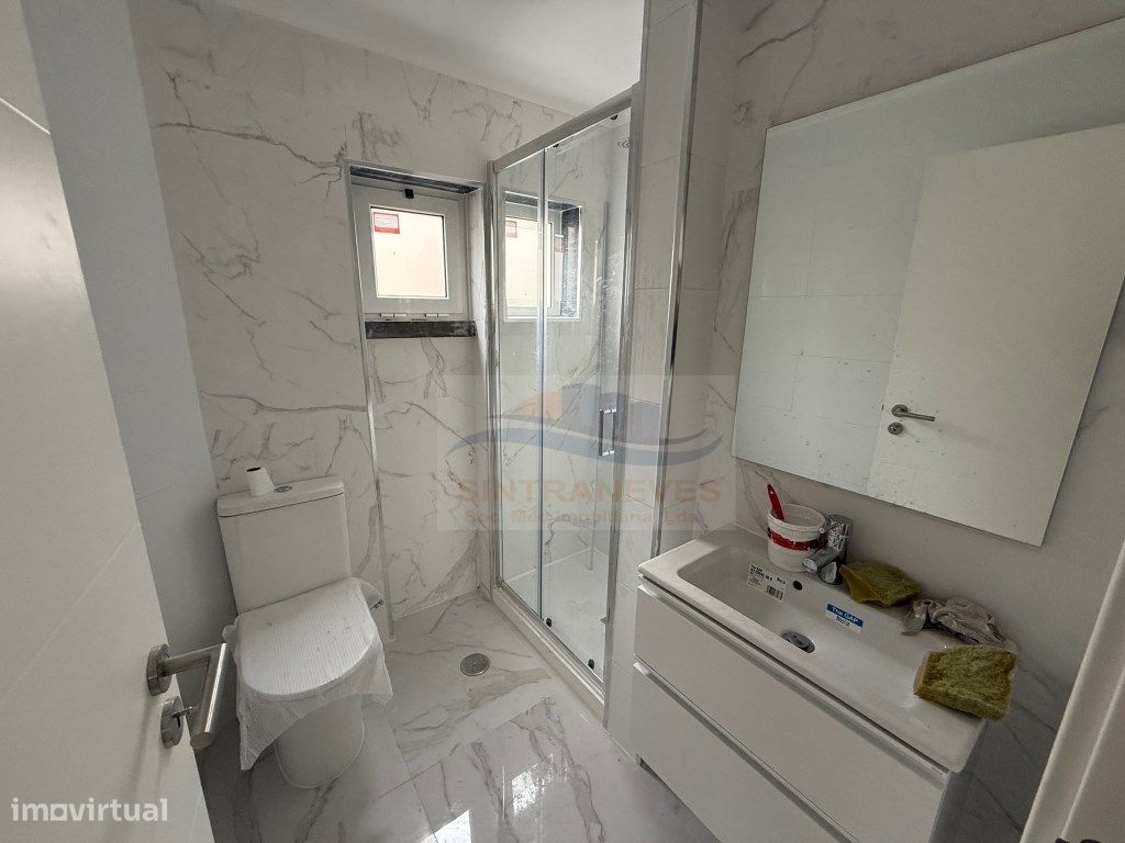 3 chambres Appartement à Odivelas, Portugal No. 13319