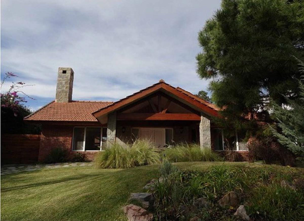 3 Schlafzimmer Haus in Maldonado, Uruguay, Nr. 10997