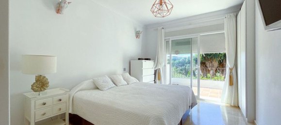5 bedrooms House in Marbella, Spain No. 129863 23