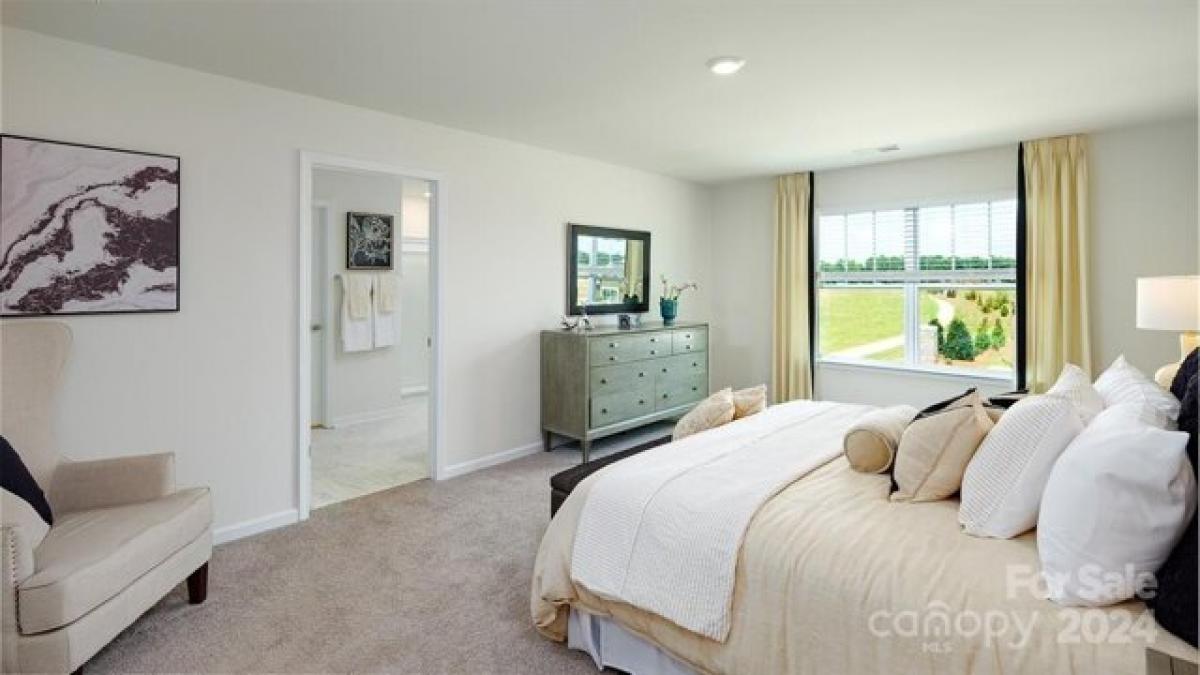 5 bedrooms House in Conover, USA No. 410272