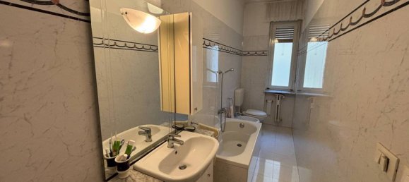 2 bedrooms Apartment in Vercelli, Italy No. 305337 18