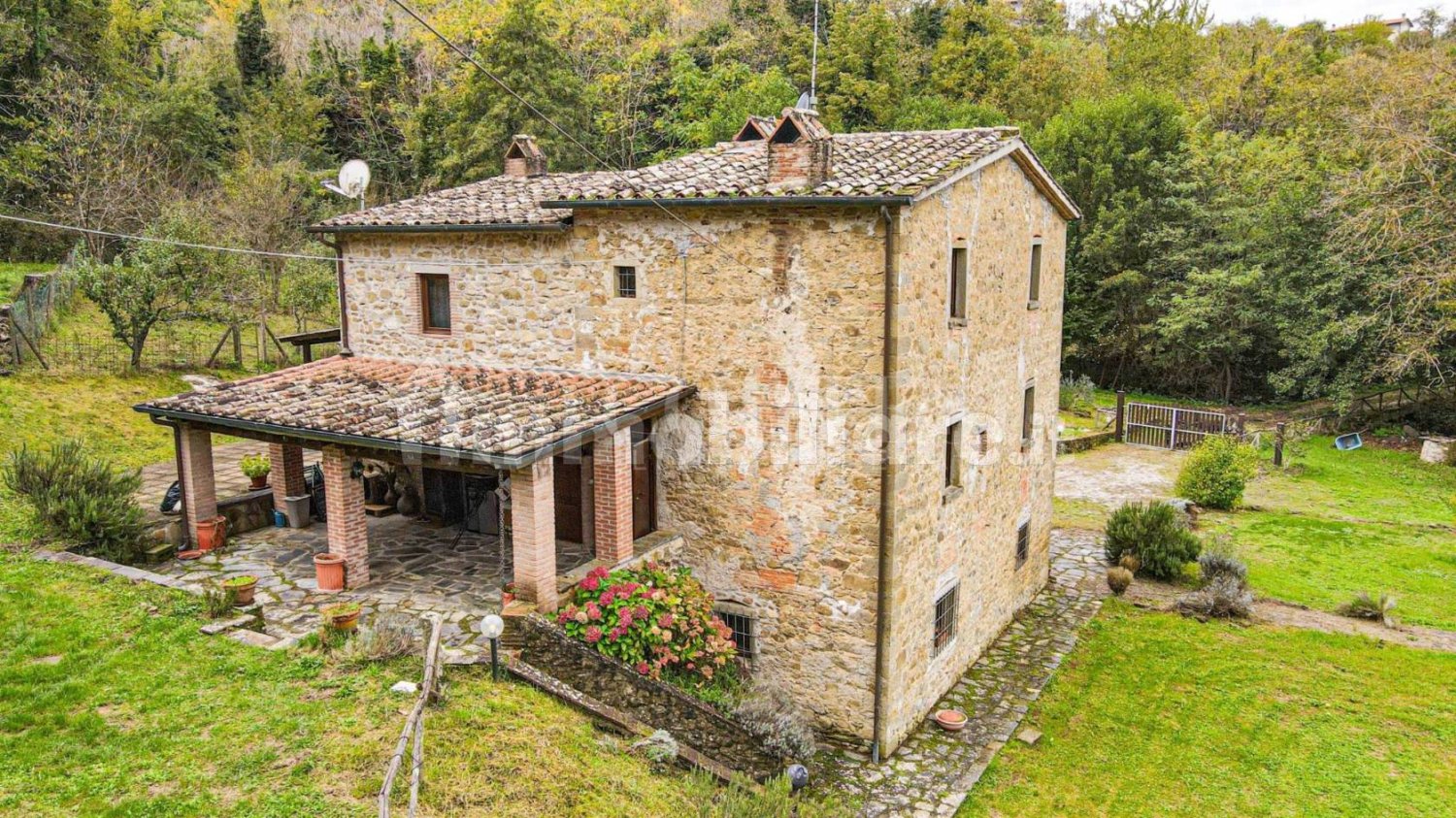 6 chambres Villa à Monterchi, Italy No. 269790