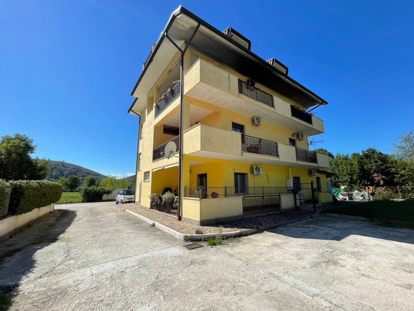 Apartamento de 2 dormitorios en Arce, Italy No. 56051