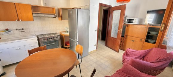 Дом с 4 спальнями в Колонно, Италия № 93745 11