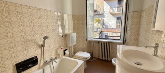 Дом с 4 спальнями в Колонно, Италия № 93745 24