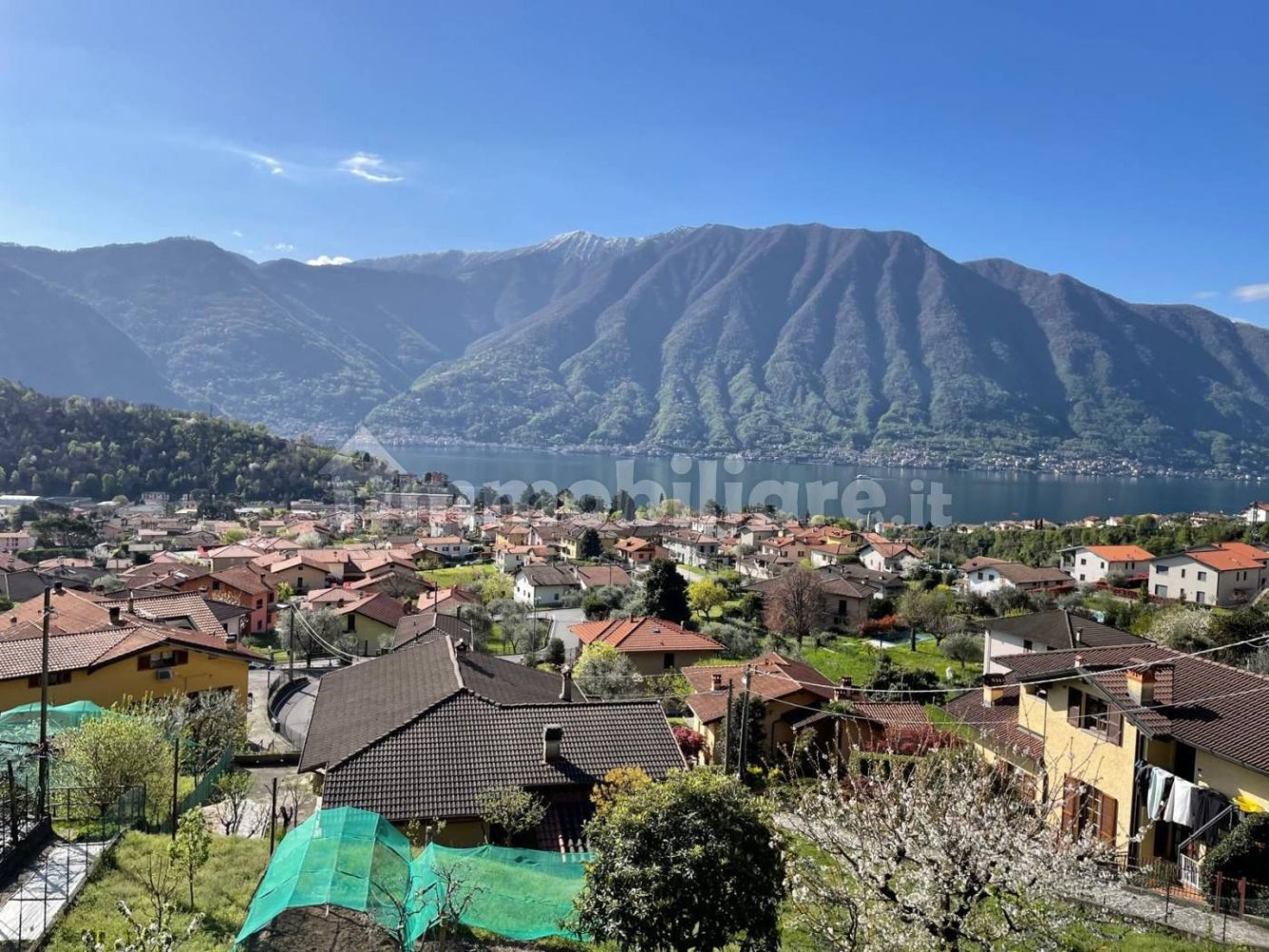 2 bedrooms House in Tremezzina, Italy No. 380923