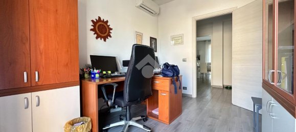 6 rooms Apartment in Modena, Italy No. 230788 22