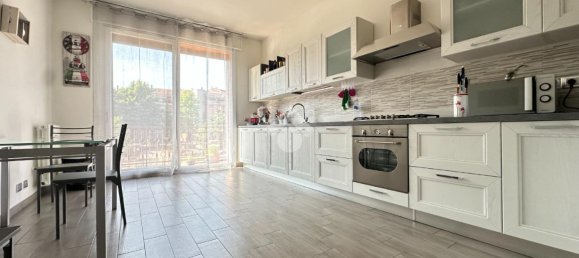 6 rooms Apartment in Modena, Italy No. 230788 14