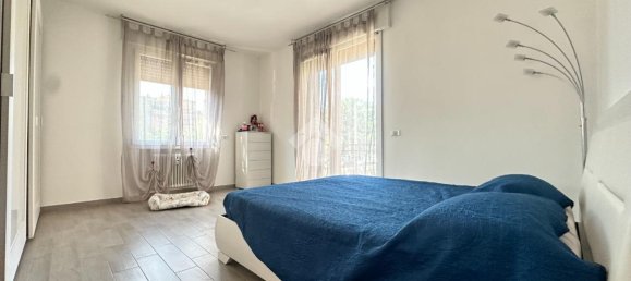 6 rooms Apartment in Modena, Italy No. 230788 21