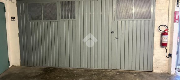 6 rooms Apartment in Modena, Italy No. 230788 11