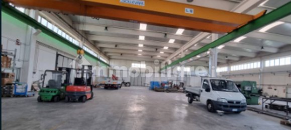 5-Zimmer Lagerhaus in Osimo, Italy, Nr. 375042 3