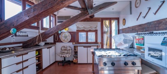 3 bedrooms Penthouse in Venice, Italy No. 159453 14