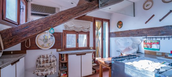 3 bedrooms Penthouse in Venice, Italy No. 159453 15