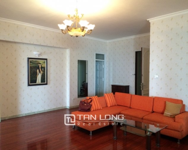 3 Schlafzimmer Wohnung in Cau Giay, Vietnam, Nr. 2957