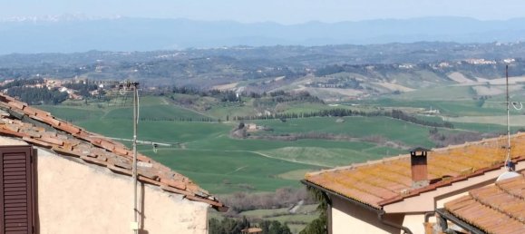 3 bedrooms House in Lajatico, Italy No. 405 4