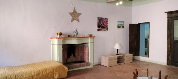 3 bedrooms House in Lajatico, Italy No. 405 6