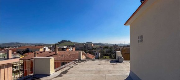 6-salle Appartement à Falconara Marittima, Italy No. 228505 33