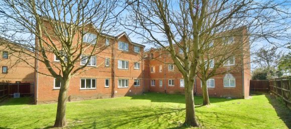 1 bedroom Apartment in Enfield, United Kingdom No. 11536 10