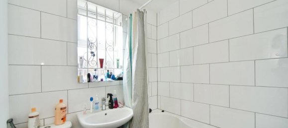 1 bedroom Apartment in Enfield, United Kingdom No. 11536 3