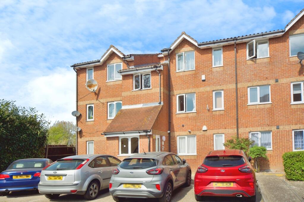 1 bedroom Apartment in Enfield, United Kingdom No. 11536