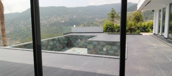 Villa 5+2 in Bektas, Turkey No. 15347 16