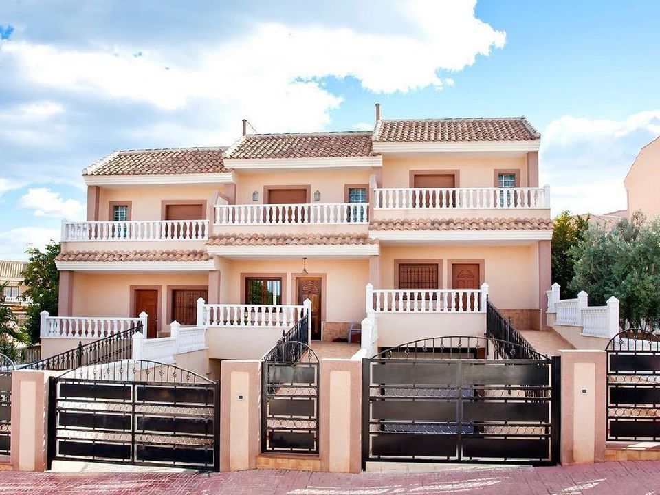 2 bedrooms Townhouse in Torrevieja, Spain No. 190791