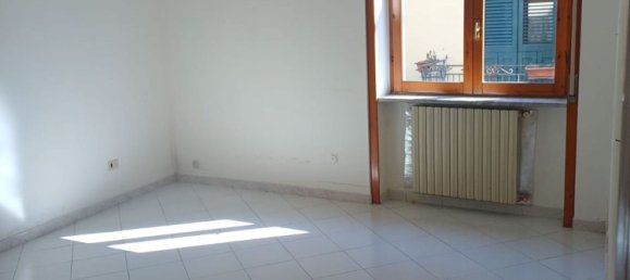 Дом с 4 спальнями в Роккапьемонте, Италия № 379058 6