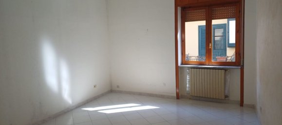 Дом с 4 спальнями в Роккапьемонте, Италия № 379058 9