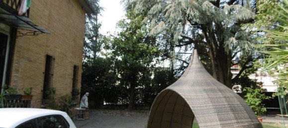 5 bedrooms Villa in Bovisio Masciago, Italy No. 279124 4