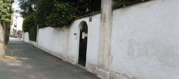 5 bedrooms Villa in Bovisio Masciago, Italy No. 279124 10