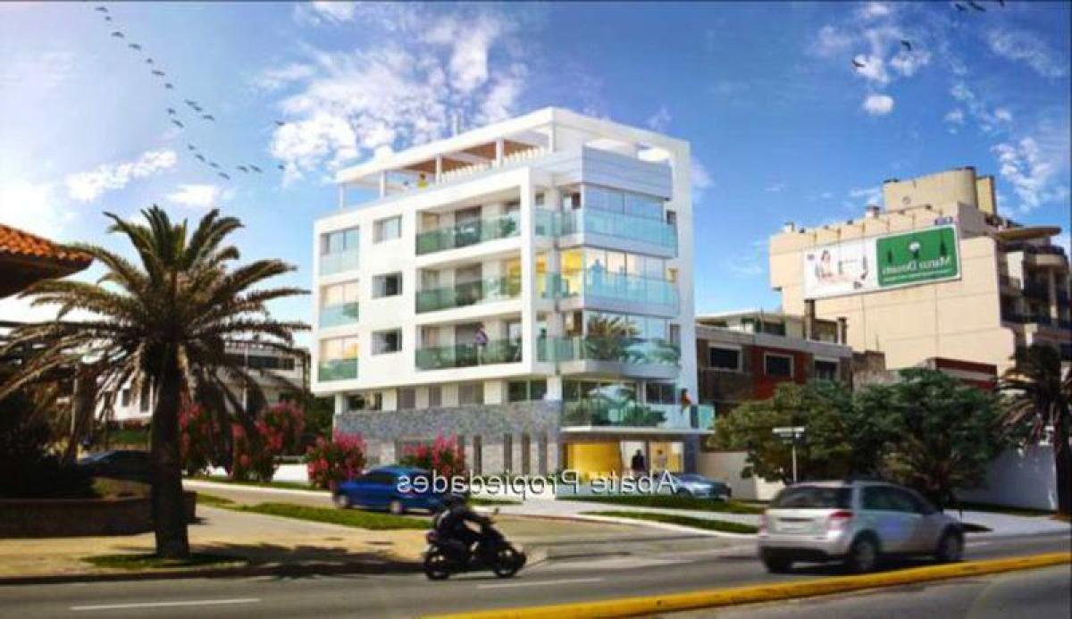 Estudio en Montevideo, Uruguay No. 2063