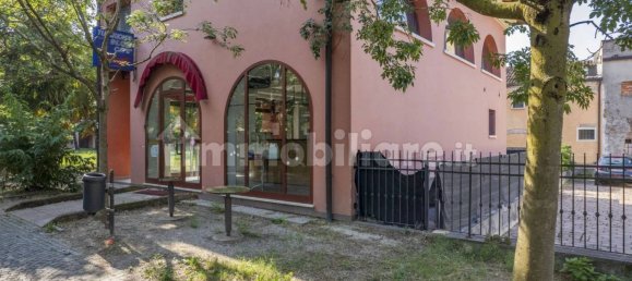 270m² Commercial property in Legnaro, Italy No. 281926 12