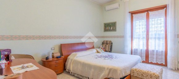 Apartamento de 2 dormitorios en Rome, Italy No. 75530 14