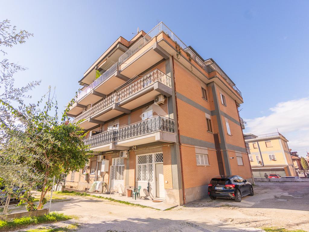 Apartamento de 2 dormitorios en Rome, Italy No. 75530