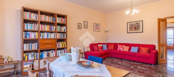 Apartamento de 2 dormitorios en Rome, Italy No. 75530 5
