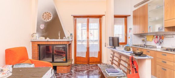 Apartamento de 2 dormitorios en Rome, Italy No. 75530 9