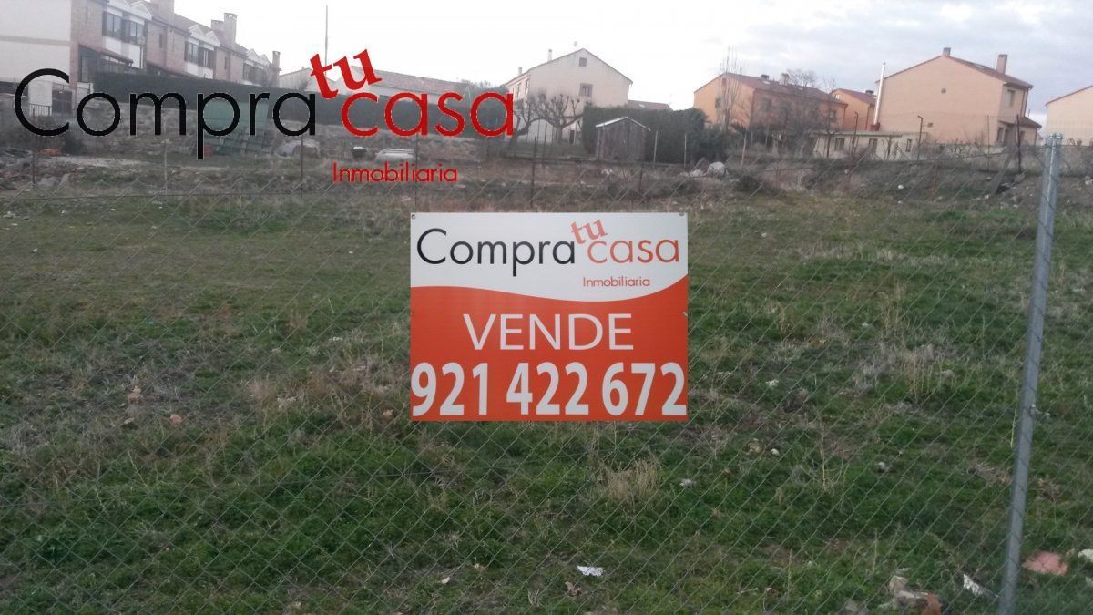 Terrain à Palazuelos de Eresma, Spain 431m² No. 70346