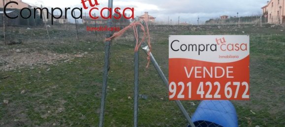 Terrain à Palazuelos de Eresma, Spain 431m² No. 70346 4