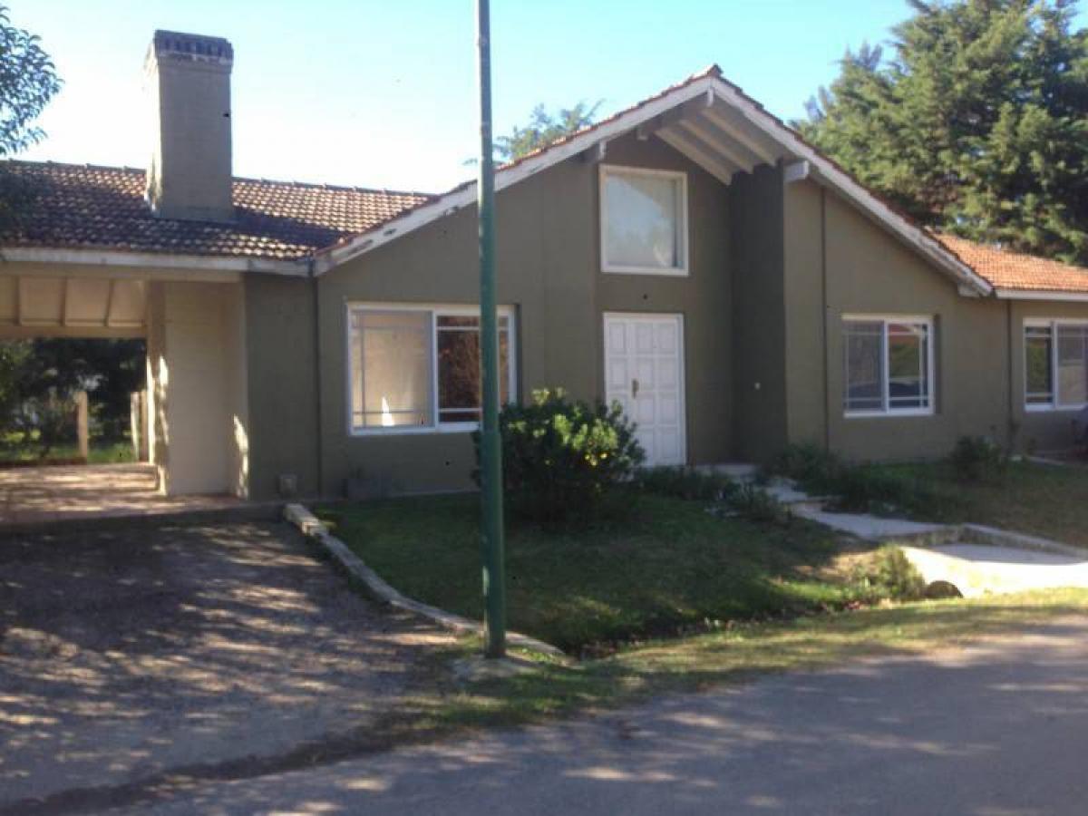 Casa T3 em Escobar, Argentina N.º 75258