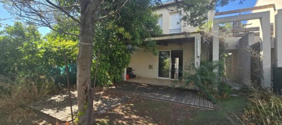 4 rooms House in Le Luc, France No. 360997 2