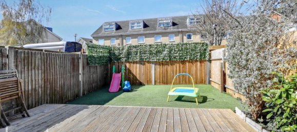 4 bedrooms House in Croydon, United Kingdom No. 4864 3