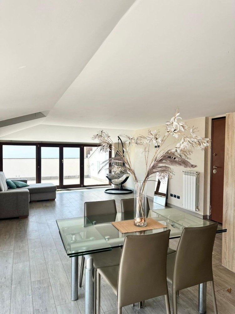 2 غرف نوم بانتهاوس في Marino, Italy رقم 381546