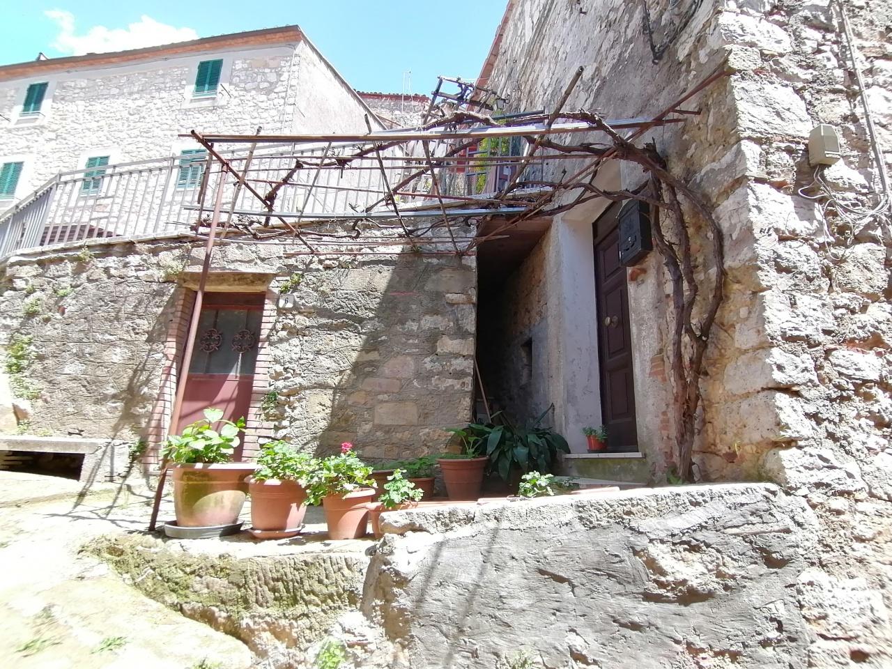 3 rooms Apartment in Semproniano, Italy No. 155240