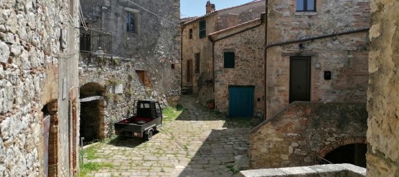 3 rooms Apartment in Semproniano, Italy No. 155240 3