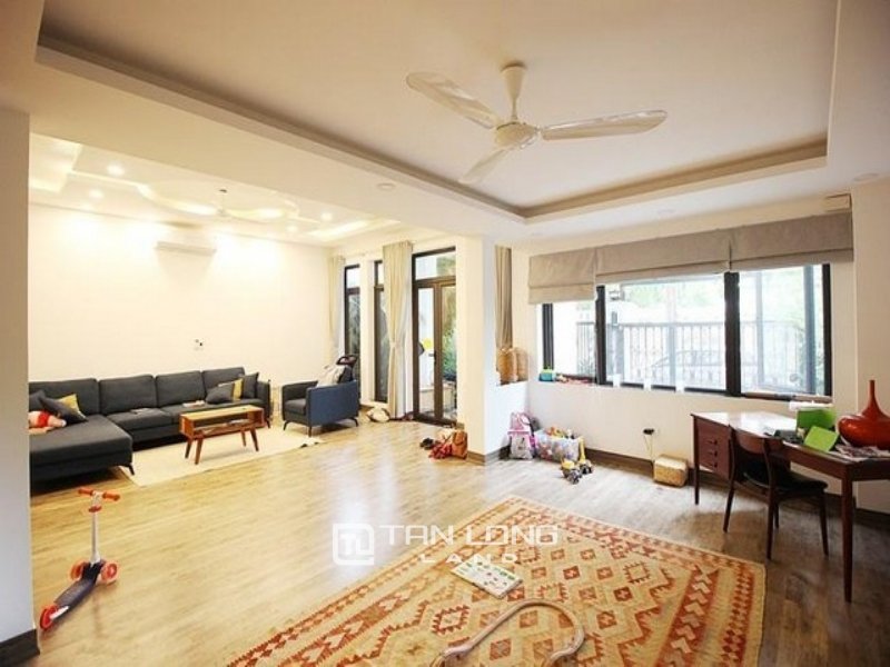 5 chambres Villa à Tay Ho, Vietnam No. 816