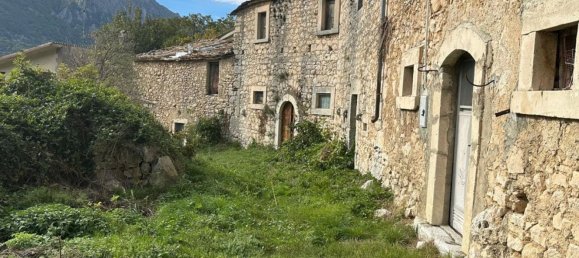 4 bedrooms House in Sant'Eufemia a Maiella, Italy No. 313251 5