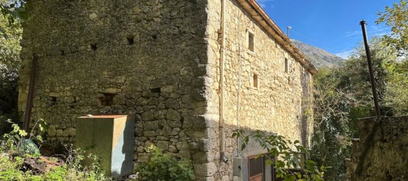 4 bedrooms House in Sant'Eufemia a Maiella, Italy No. 313251 8